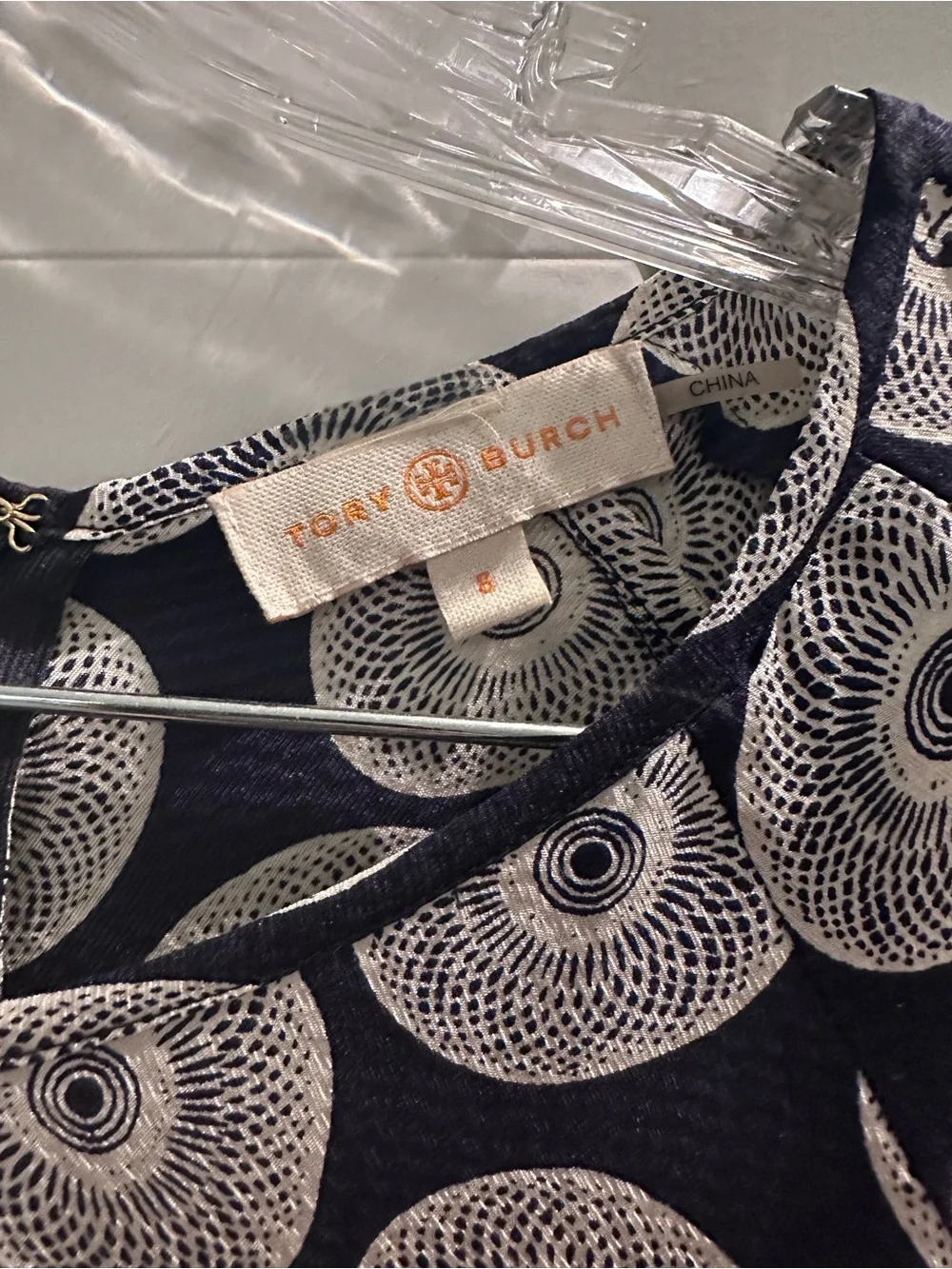 Tory Burch 100% Silk Navy and White Patterned Short Sleeve Top